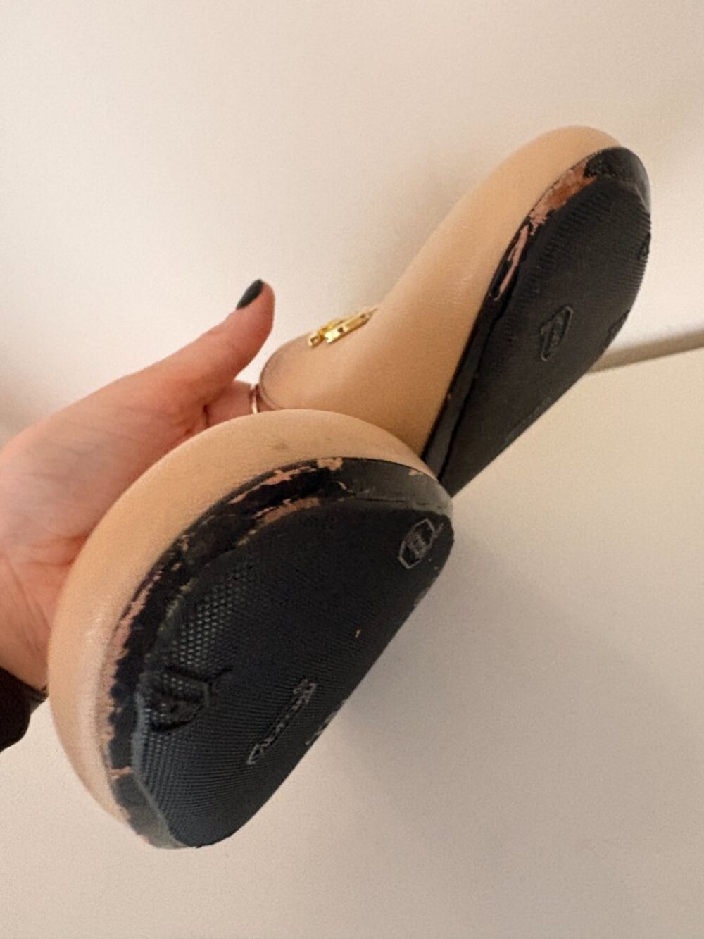 CHANEL Beige Leather CC Logo Loafers Size 40 Made in Italy - Picture 6 of 7